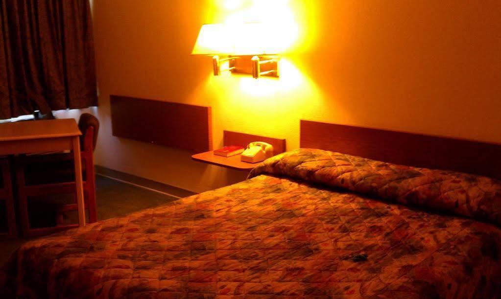 Colorado River Value Inn Bullhead City Kültér fotó